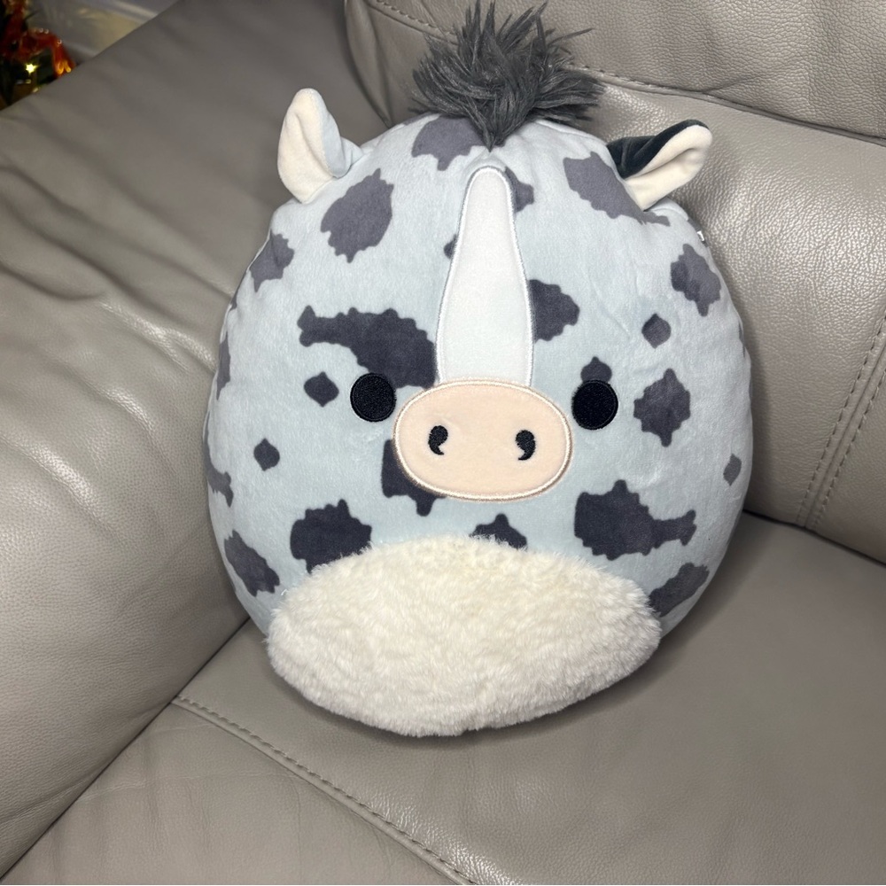 SQUISHMALLOWS GRADY the Blueish Spotted Cow | Original | Plush Toy - Picture 5 of 7